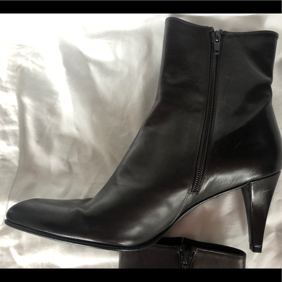 Stuart Weitzman Boots - Picture 11 of 16